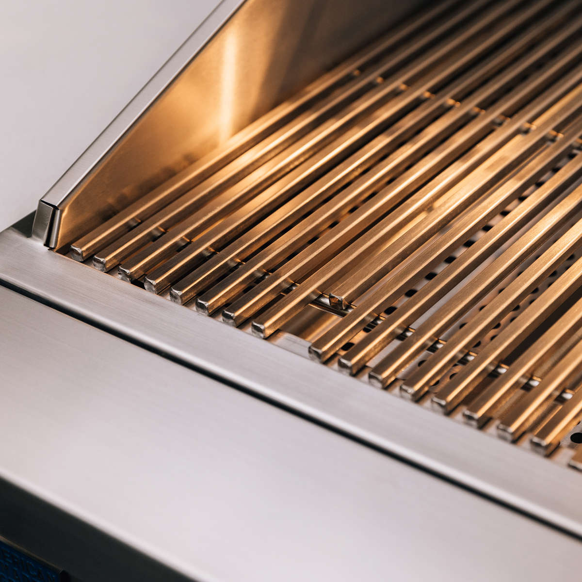 American Made Grills - Atlas - 36" -w/Briquette Trays - Natural Gas